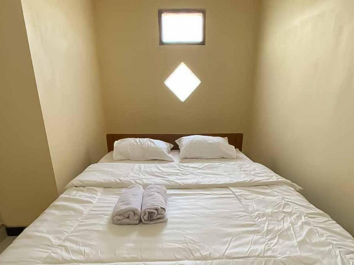 Palace Syariah Homestay Redpartner Banyuwangi  Exteriör bild